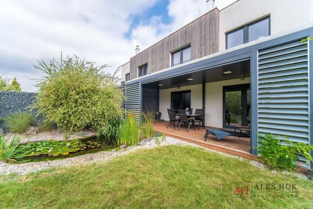 Prodej nízkoenergetického rodinného domu 4+kk, 119 m², zahrada 343 m²